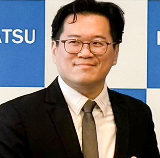 台湾大学许智杰博士调香师
